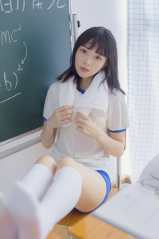 周家怡